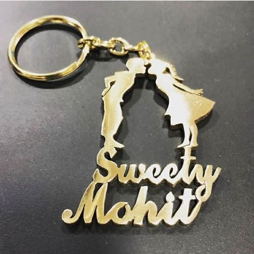 Personalized Kissing Couple Name Keychain